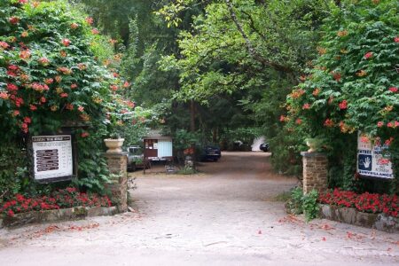 CAMPING BEAU RIVAGE (Conques)