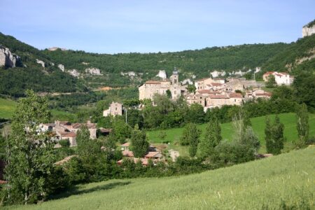 Causses et Vallées Vacances (groupes)- Les Chalets de St Geniez de Bertrand