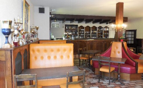 Hôtel Restaurant des Voyageurs (groupes) bar