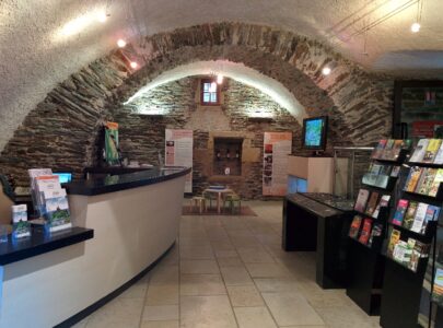 Office de Tourisme Terres d'Aveyron, bureau d'Information Touristique d'Estaing